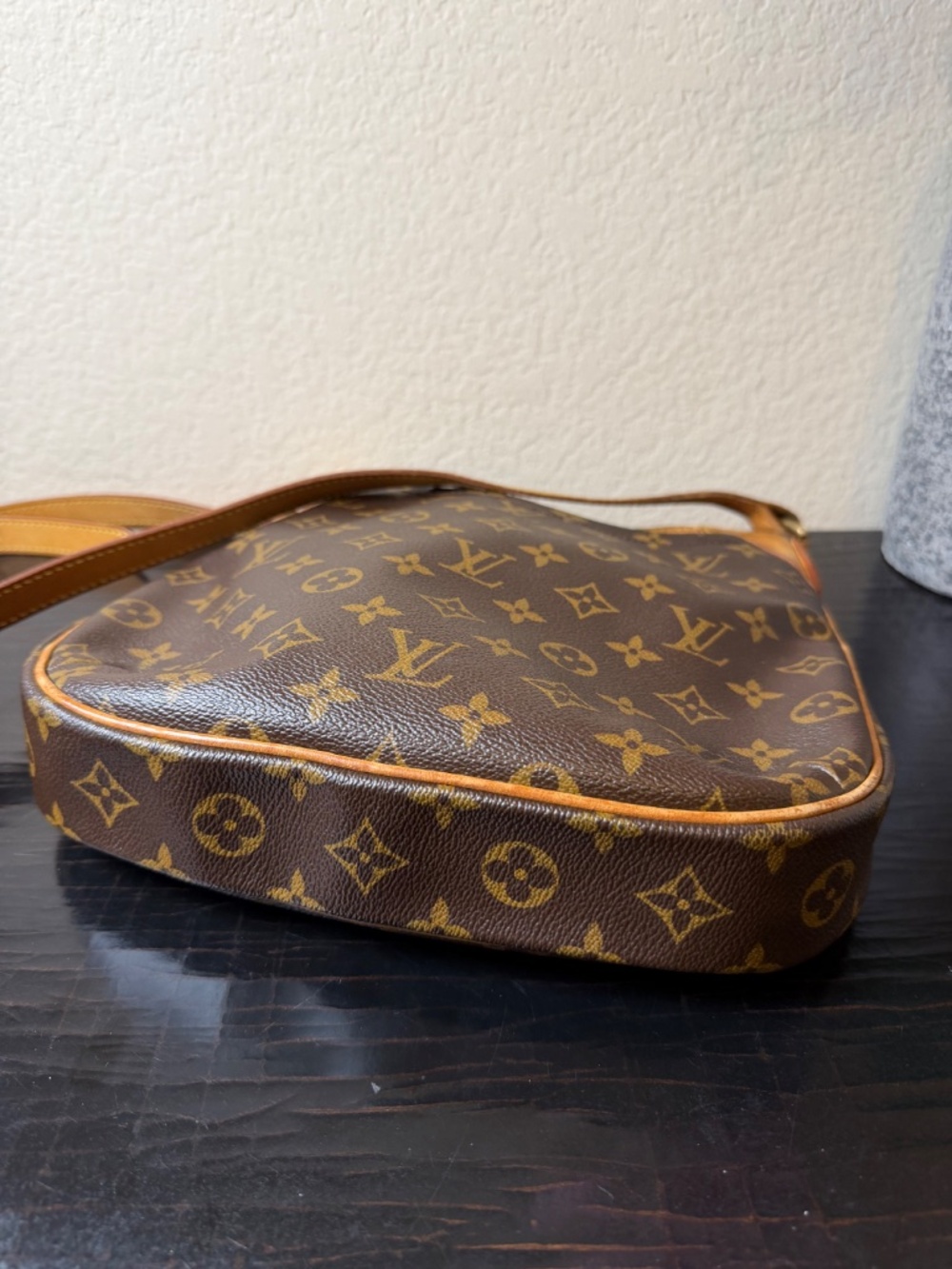 Louis Vuitton Odeon PM crossbody (COA) - Picture 3 of 5